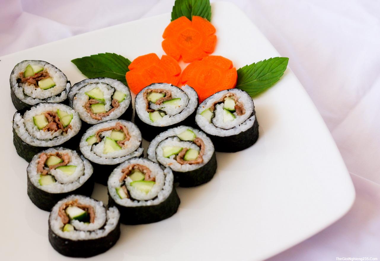 Kimbap Cơm Cuộn Cực Hấp Dẫn Với Rong Biển