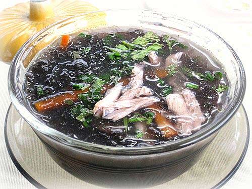 Canh rong biển thịt gà cho ngày tết