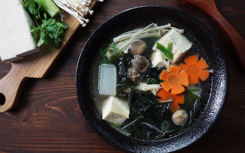 Canh rong biển đậu hũ chay - Green Seaweed