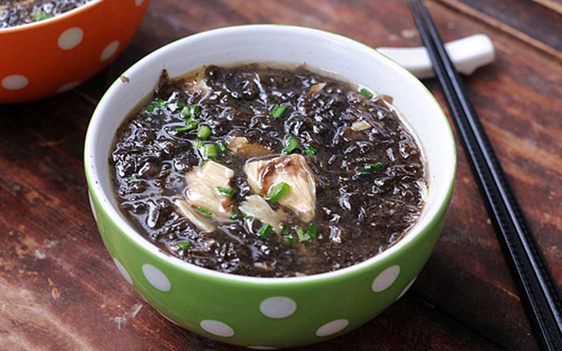 Canh rong biển tàu hũ ky - Green Seaweed