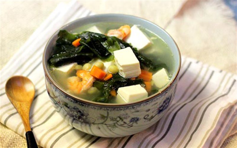 Canh đậu hũ nấu rong biển - Green Seaweed