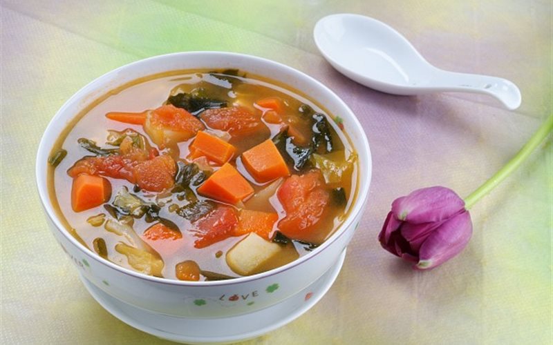 Soup rong biển nấu rau cải - Green Seaweed