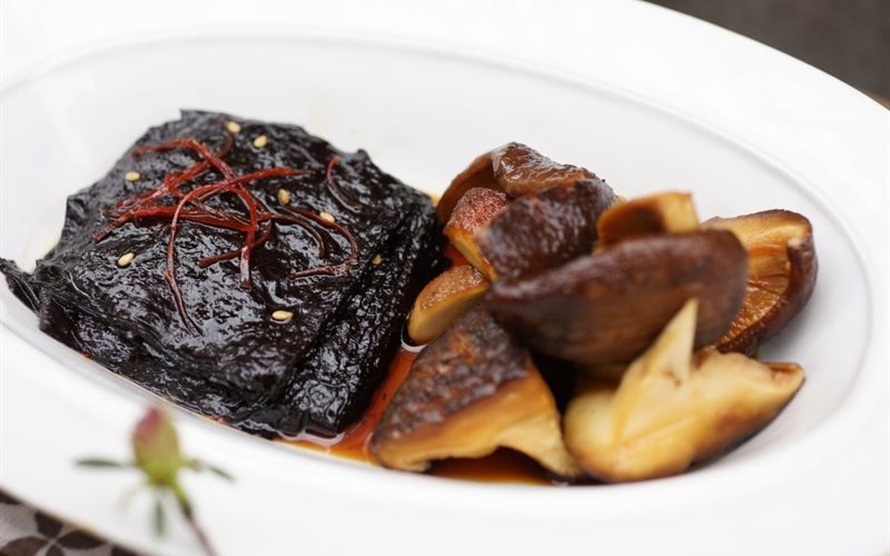 Rong biển và nấm đông cô ngâm sốt nước tương - Green Seaweed