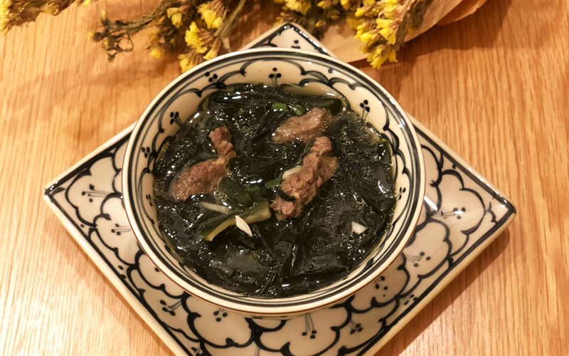 Canh rong biển khô nấu thịt bò - Green Seaweed
