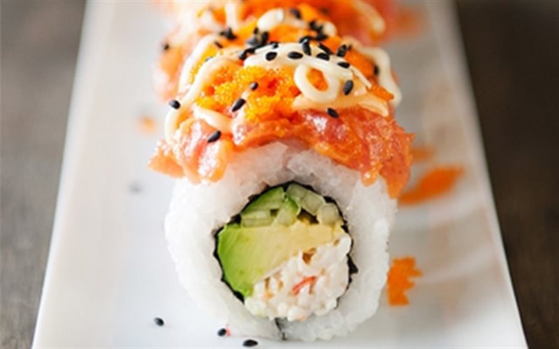 Sushi cá ngừ với sốt mayonnaise - Green Seaweed