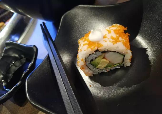 Sushi Trứng cá chuồn phong cách Nhật Bản - Green Food