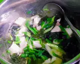 Canh rong biển nấu đậu hủ và thịt bằm - Green Food