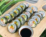 Bé làm cơm cuộn kimbap - Green Food