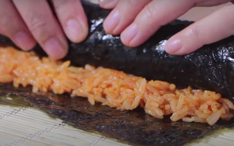 Cách làm cơm cuộn rong biển ngon như Hàn Quốc với rong biển  - Green Food