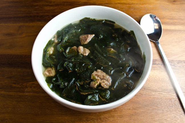 Canh rong biển thịt bò