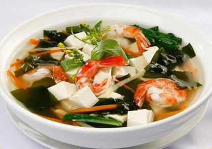 Canh tôm rong biển ngon bổ dưỡng 