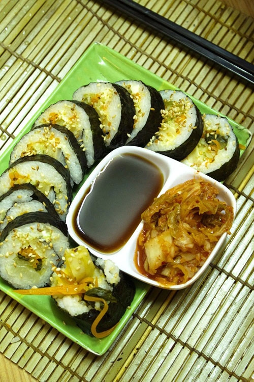 4 bước làm kimbap Hàn Quốc tuyệt ngon - Green Food